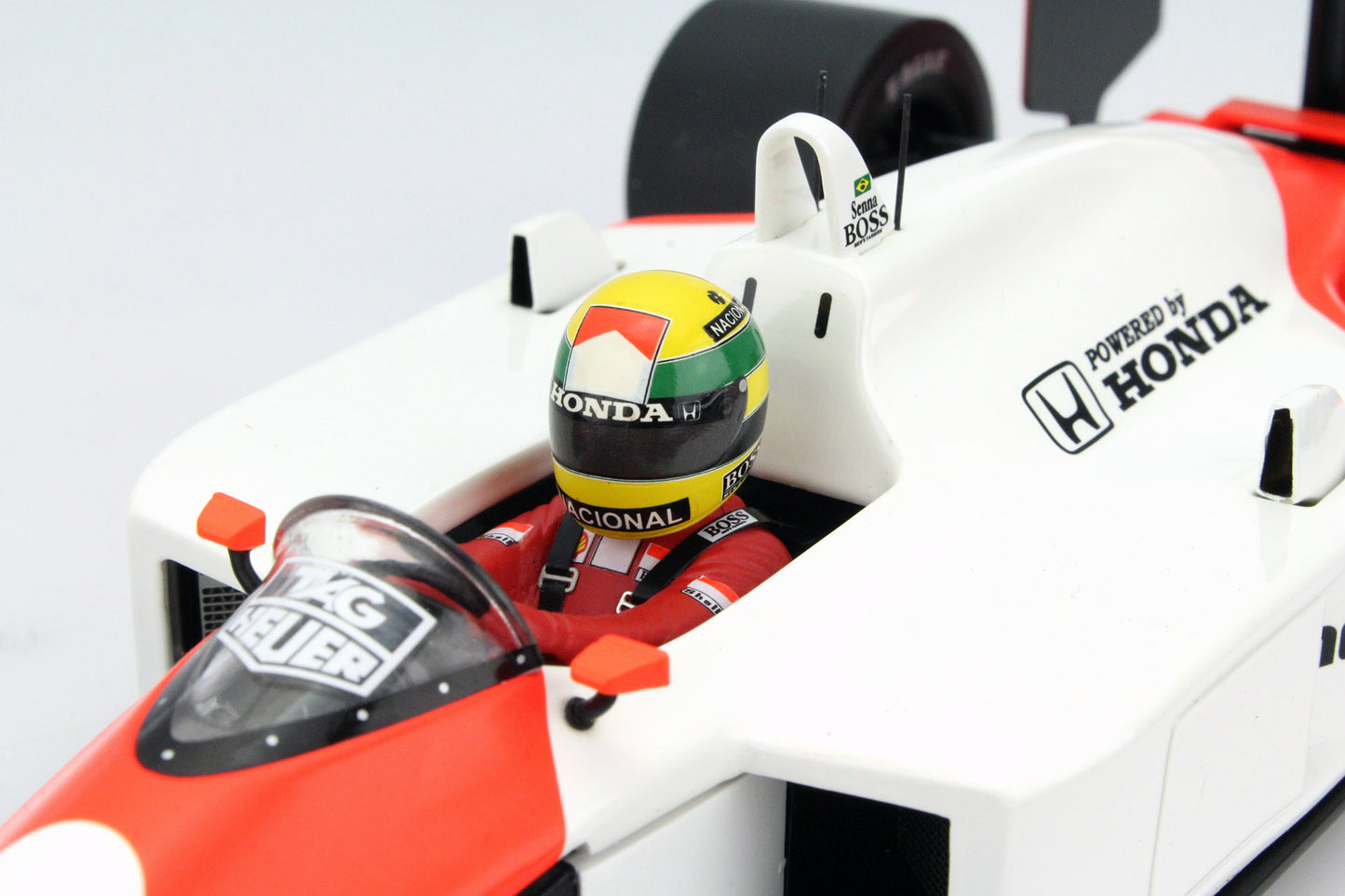 McLAREN HONDA MP4/4 Ayrton Senna GP Japan 1988 1:18