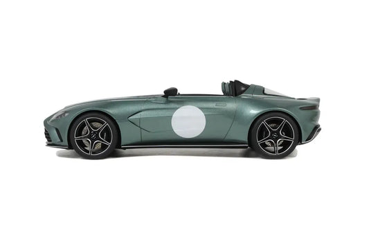 1:18 ASTON MARTIN V12 SPEEDSTER ASTON MARTIN RACING GREEN 2023