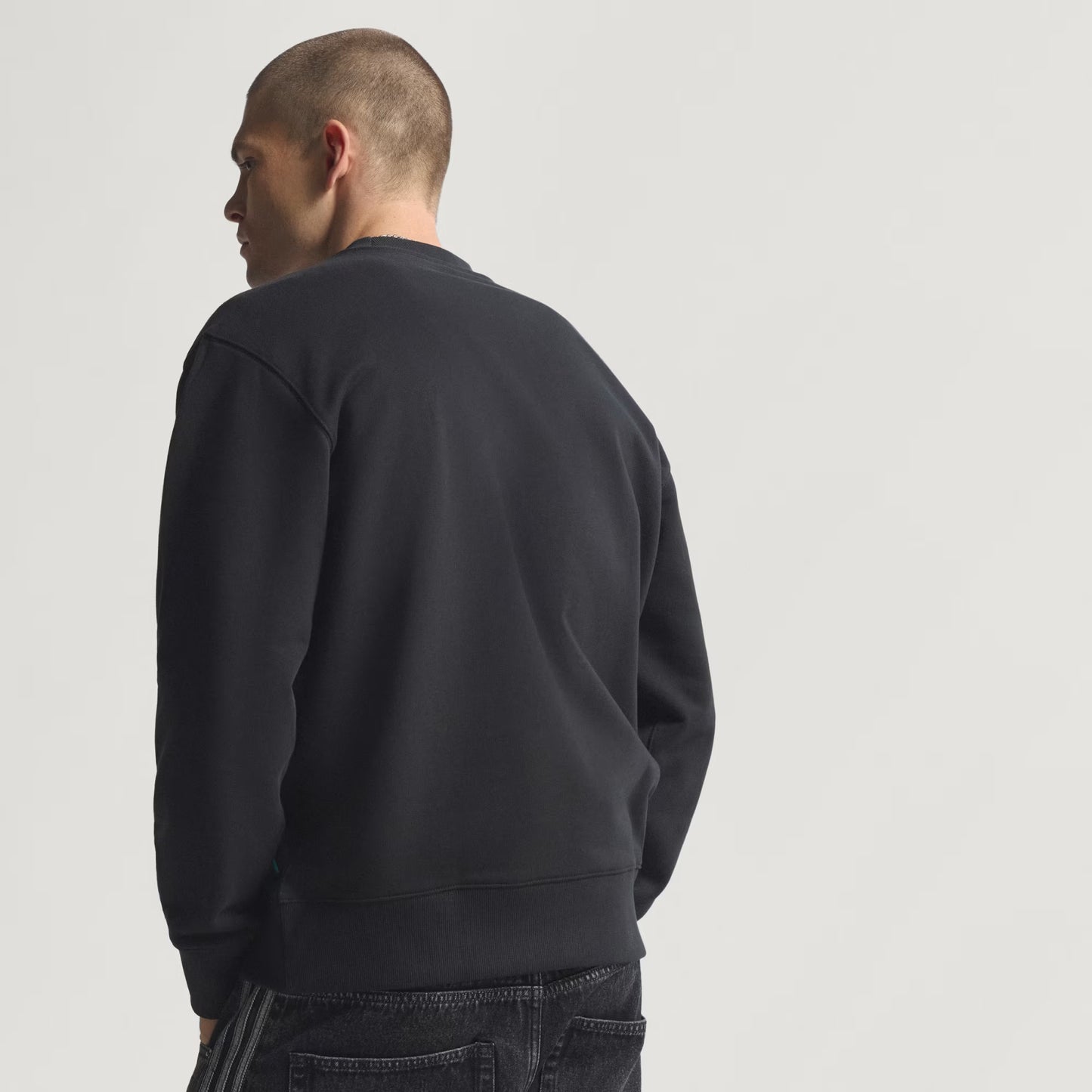 Playera Graphic Manga Larga Mercedes AMG Petronas GP Las Vegas 2025