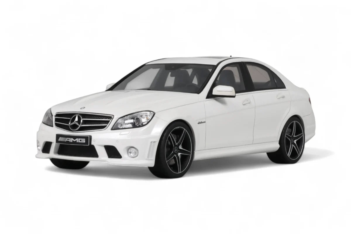 1:18 MERCEDES-BENZ C63 AMG DIAMOND WHITE 2007