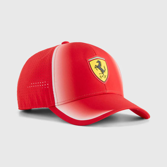 Gorra Ferrari Oficial 2026