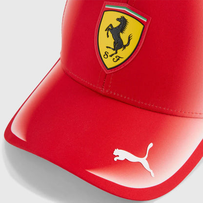 Gorra Ferrari Oficial 2026