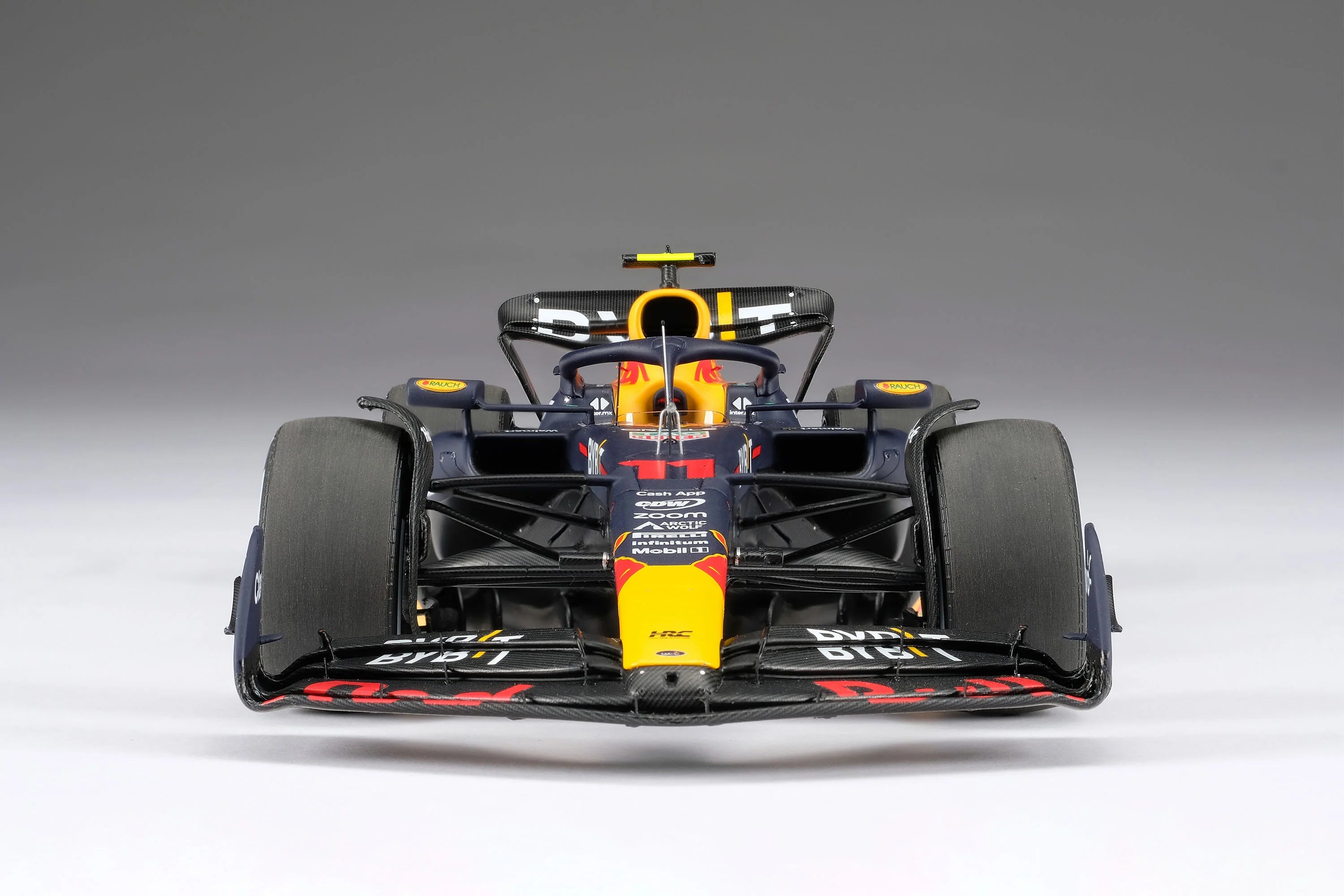 Oracle Red Bull Racing RB19 - Decoración de la temporada 2023 | Sergio Pérez 1:18