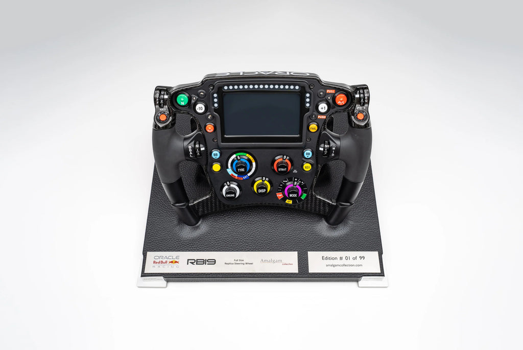 Volante Oracle Red Bull Racing RB19 (2023) 1:1