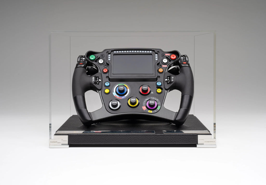 Volante Oracle Red Bull Racing RB18 1:1