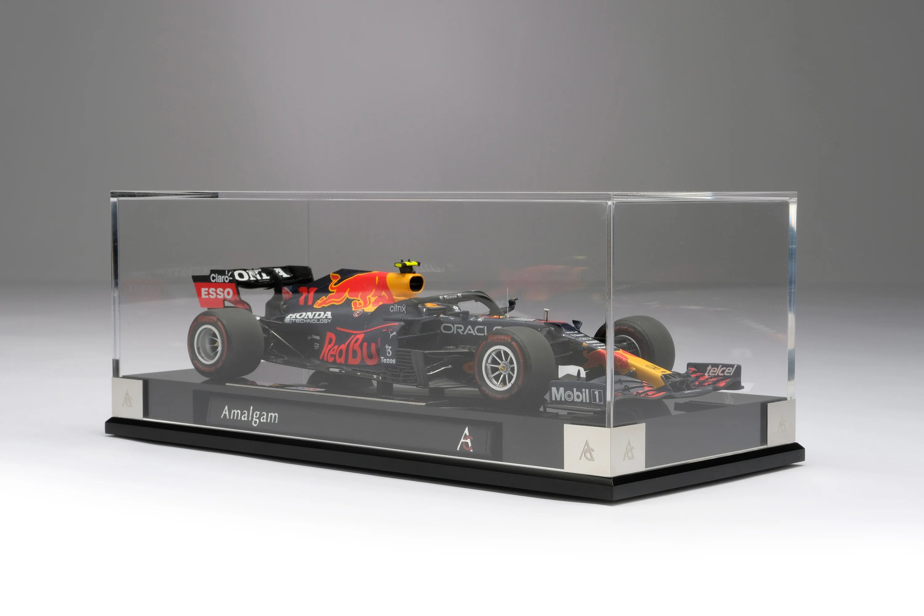 Red Bull Racing Honda RB16B - Gran Premio de Abu Dabi 2021 | Sergio Pérez 1:18