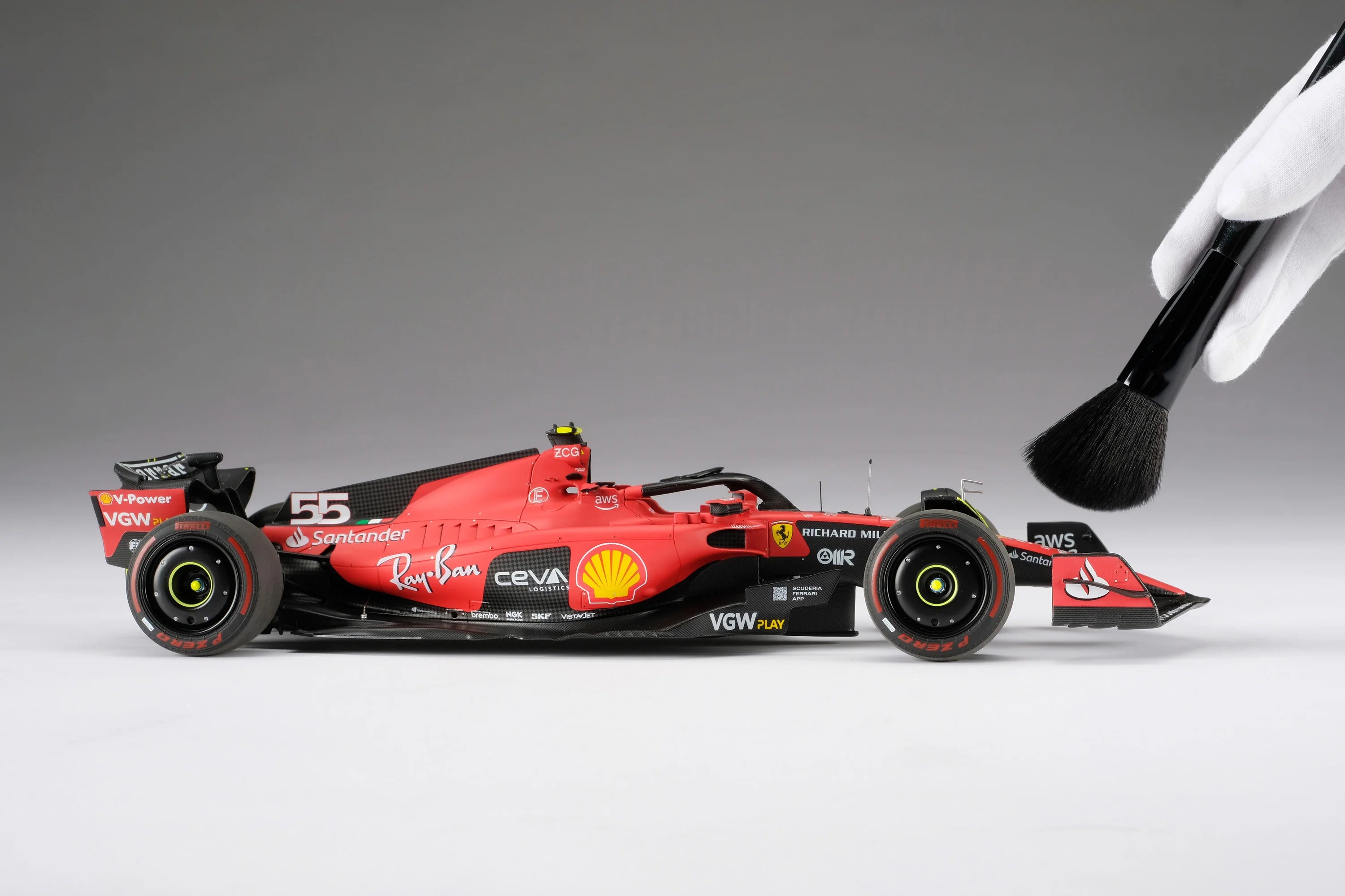 Ferrari SF-23 - Decoración temporada 2023 | Carlos Sainz 1:18