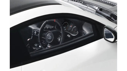 1:18 GRMN YARIS RALLY PACKAGE PLATINIUM WHITE PEARL 2022