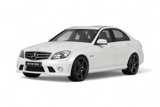1:18 MERCEDES-BENZ C63 AMG DIAMOND WHITE 2007