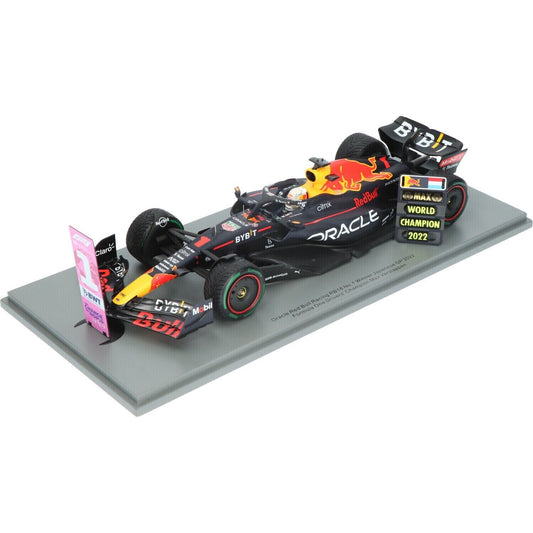 RB18 No.1 Oracle Red Bull Racing Winner Japanese GP 2022 2022 Formula One Drivers' Champion Max Verstappen With No.1 and World Champion Board With Acrylic Cover